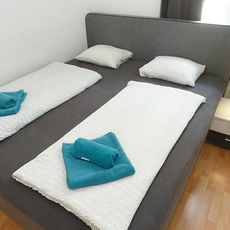 Apartments In Vienna Near Schoenbrunn & Westbahnhof - Keyless Check-In Εξωτερικό φωτογραφία